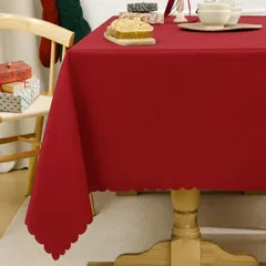 Softalker テーブルクロスクリスマス 140×180cm 赤 長方形 布 正月テーブルクロス-撥水 汚れ防止 お手入れ簡単 テーブルマット 高耐久 防水 おしゃれ 北欧風 無地 波型縁デザイン 家庭用 お正月 机カバー 食卓カ Xmas Tablec