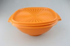 【ビンテージ】日本製Tupperware（タッパーウェア） ポピー M オレンジ