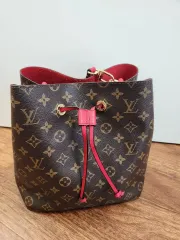 バケットバッグ