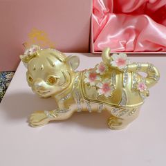 新品・未使用】桜の守り竜 ジュエリーボックス - メルカリ