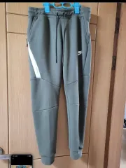 ナイキ テック フリース ジョガー パンツ カーキ