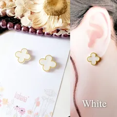 人気ꕤ︎︎ 四葉 クローバー ピアス イヤリング ホワイト
