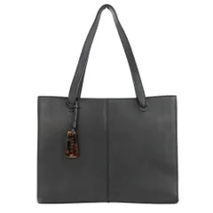 CHANEL シャネル ロゴチャーム付き レザートートバッグ ブラック レディース 古着 中古 USED