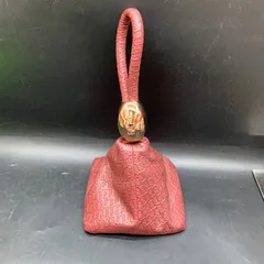 B417 folli follie サーモンピンク 三角バッグ トライアングル型 フォリフォリ 中古 ハンドバッグ パーティーバッグ ポーチのサムネイル