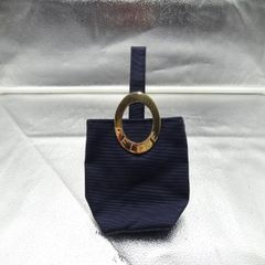 希少/人気✨セリーヌ ポーチ ゴールド金具 サークルロゴ ミニバッグ