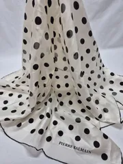 【used品】PIERRE BALMAIN レディーススカーフ シルク100%