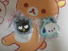 (正規品)Sanrio 刺繍キーホルダー キーチェーン ガチャ ハローキティ ポチャッコ バッドばつ丸