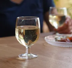 ヴィクリラ ガウディ 8oz ワイン  VICRILA  グラス ジュース アイスコーヒー デザート おしゃれ 食洗機対応 1個