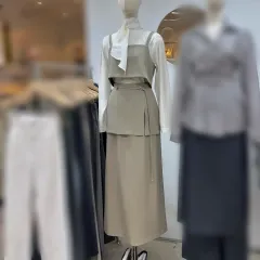 新品／ベルト付き カーキ ハイクオリティ セットアップ コーデセット スカート