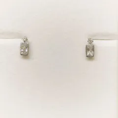 K10WG　キュービック　ピアス