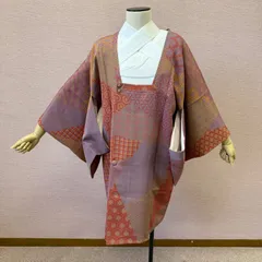 道行　着物　和装コート　羽織　寄せ柄　ピンク　紫　リサイクル着物　c-916
