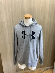 UNDER ARMOUR(アンダーアーマー) プルオーバーパーカー　メンズ　Mサイズ　美品