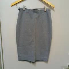 UNIQLO／ユニクロ　スカートひざ丈　グレー無地　カジュアル　A1017