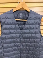 ユニクロ メンズ ウルトラライトダウン 軽量ダウンベスト L