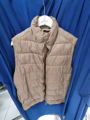 ザラ ダウンベスト M