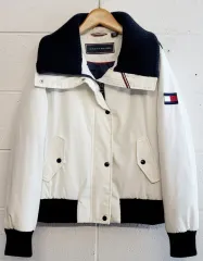 Tommy Hilfiger（レディース） ハイネック ショートダウンジャケット（アウター） 出品