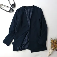 新品 ur's ユアーズ ベーシックノーカラーVネックジャケット ネイビー M (64E＋7650)26H