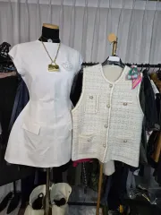 ツイード ベスト アイボリー パールボタン (新品)