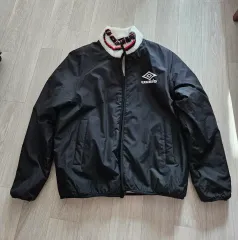 アンブロ リバーシブル ダウン POLICE