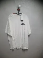 ナイキ SB 白 半袖 Tシャツ