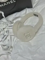 2026年最新】シャネルイヤーマフの人気アイテム - メルカリ