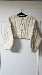 アイボリー ケーブル編み クロップド 完全 厚手 カーディガン