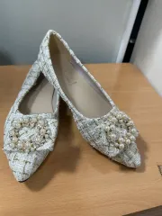 白ツイード パール フラットシューズ