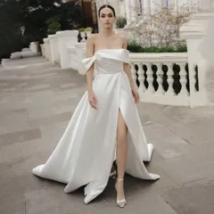 【新品・未使用】フレンチスタイル　ウェディングドレス　オフショルダー　ショート丈　ハイスリーブ　トラベルフォト　妖精のようなミニドレス