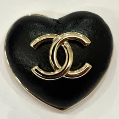 ΩNA5172 大人気！ CHANEL シャネル ブローチ ハート ココマーク レザー ラムスキン B22 ブラックカラー レディース