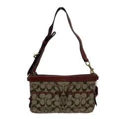 COACH(コーチ) ショルダーバッグ美品  シグネチャー柄 カーキ×レッド レザー