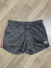 MONCLER 1952モンクレール ハーフパンツ ネイビー　サイズ:52 2026年最新】moncler モンクレール ハーフパンツの人気アイテム - メルカリ