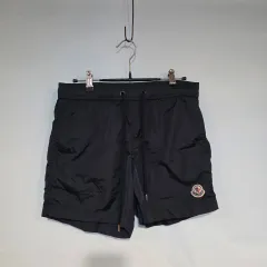 2026年最新】moncler モンクレール ハーフパンツの人気アイテム - メルカリ