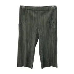 2026年最新】プリーツプリーズショートパンツの人気アイテム - メルカリ