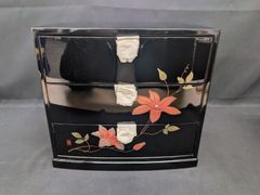 雲龍作 漆器 三段重箱 花柄 漆塗り アンティーク 伝統工芸品 - メルカリ