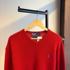 15889 - ポロラルフローレン レッド Vネック ウール ニット (ラムウール 100%)