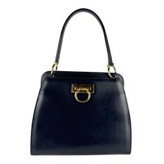 エルメス HERMES スカーフ カレ90 Petite main - メルカリ