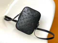 LOUIS VUITTON ルイヴィトン  メンズ ショルダーバッグ 人気モデル 送料無料 モノグラム シャドウ ダヌーブPM M44972