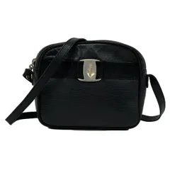 FERRAGAMO/SalvatoreFerragamo(サルバトーレフェラガモ) ショルダーバッグ ヴァラ 黒 型押し加工 レザー
