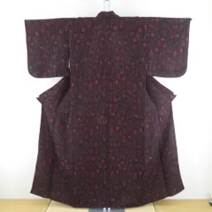 ウール着物 単衣 黒色ｘ赤色ｘ紺色 植物模様 バチ衿 カジュアルきもの 普段着物 仕立て上がり 身丈153.5cm