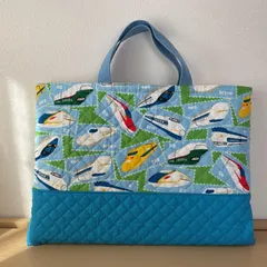 入園入学準備　りんりんのハンドメイド　レッスンバッグ　通園バッグ　絵本袋　キルティング　新幹線