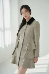 2026年最新】MOSCHINO ロングコートの人気アイテム - メルカリ