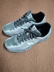 270 ニューバランス 509 グレー ブラック スニーカー 1075