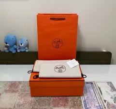 2026年最新】エルメス 靴 空箱の人気アイテム - メルカリ