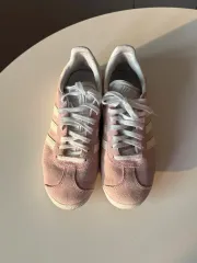 アディダス ガゼル