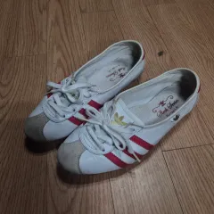 アディダス シリーズ レディース スニーカー 白/レッド