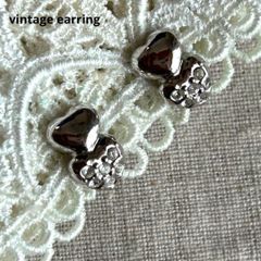 16620ヴィンテージ ぷっくりシルバーハートのキラキラビジューイヤリング