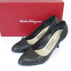 美品 Salvatore Ferragamo サルヴァトーレフェラガモ LEVANTE 8cm ベルトデザイン レザー パンプス 7.5D 25cm相当 ブラック レディース 古着 中古 USED