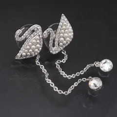 M746 スワロフスキー SWAROVSKI ピアス ダイヤモンド風 フェイクパール パヴェ スワン ロゴ チェーン スウィング デザイン シルバー
