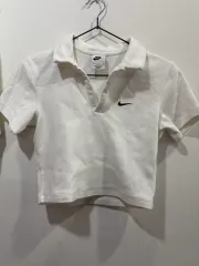 ナイキ クロップドTシャツ