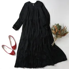 URBAN RESEARCH アーバンリサーチ ランダムプリーツ ティアードワンピース サテン Free ブラック 黒 (61E＋9903)26H